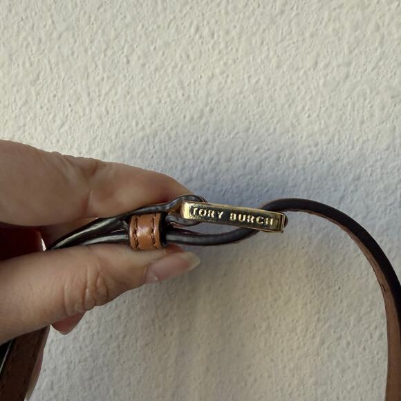 Tory Burch All-T Leather Crossbody Bag - Picture 10 of 10